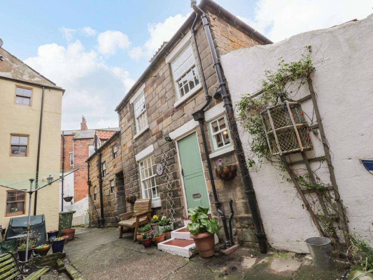 Bulmers Cottage Staithes Exterior foto